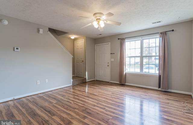 9812 W MIDLAND WAY Gallery 2
