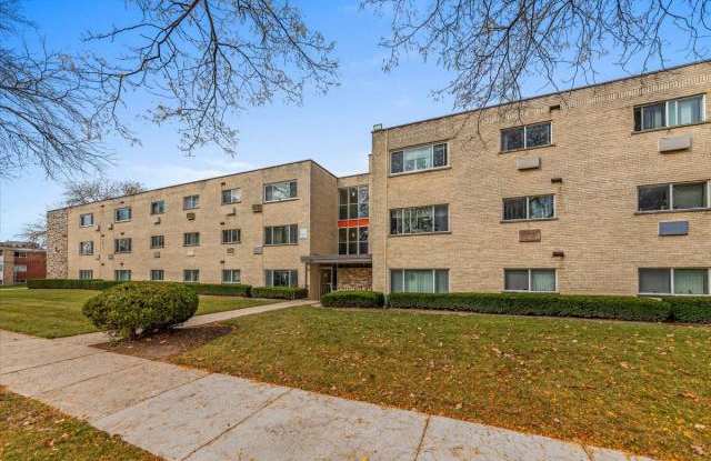 600 McKinley - 600 McKinley Avenue, Mundelein, IL 60060