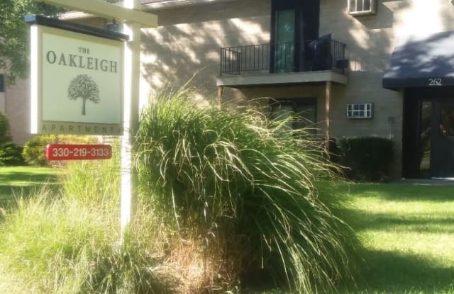 262 Folsom Street - 262 Folsom Street Northwest, Champion Heights, OH 44483