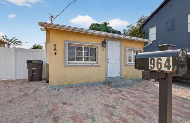 964 W Lakewood Road photos photos