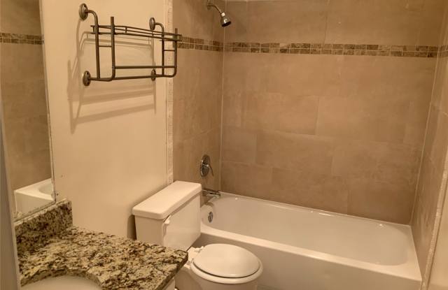 5804 Willow View Drive Gallery 4
