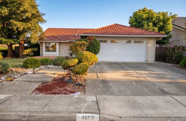 Beautiful Upgraded Ranch on a Premium Union City Corner Lot photos photos