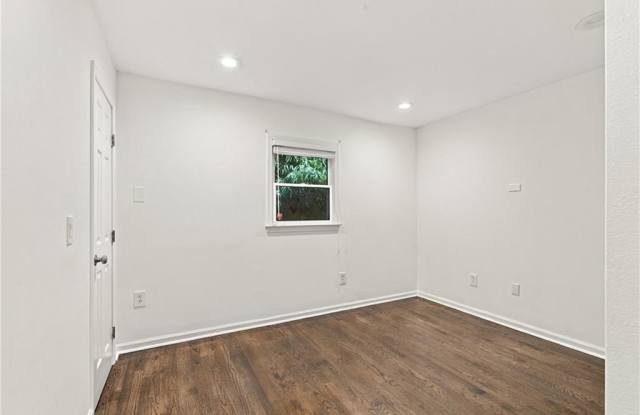 653 Park Village Drive NE Gallery 4