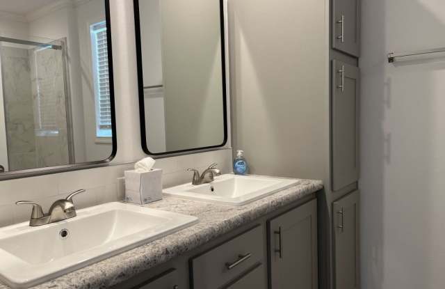 24300 Airport Road Gallery 3