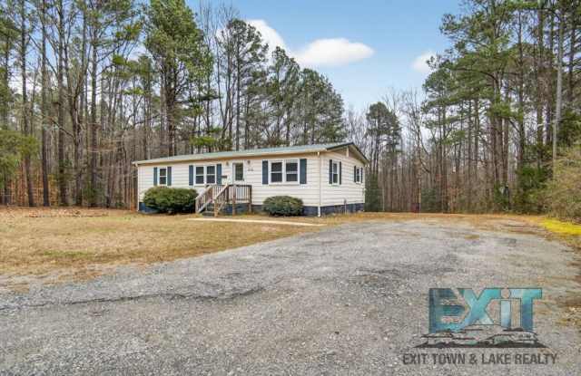 3 Bedroom, 1 Bath Home Available photos photos