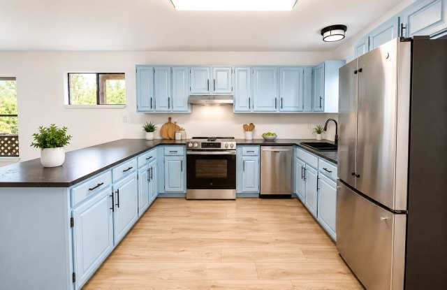 277 RIVIERA DR Gallery 3