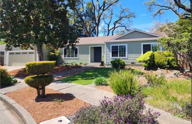 Lovely Bennett Valley Home in a Cul-De-Sac - 4100 King Arthur Court, Santa Rosa, CA 95405