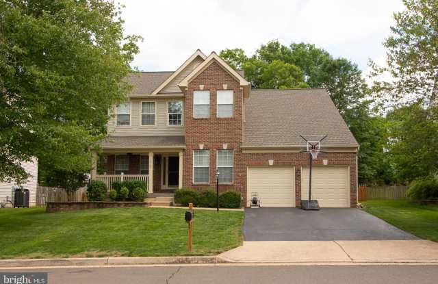12157 CHESHIRE COURT - 12157 Cheshire Court, Linton Hall, VA 20136