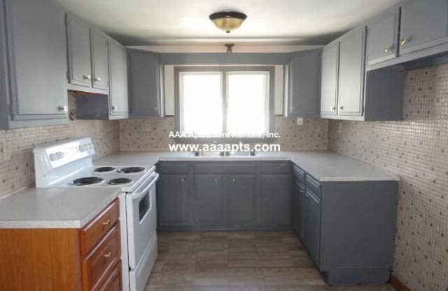 15 Jackson Ave. - 15 Jackson Avenue, Everett, MA 02149