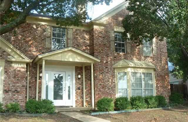 1301 E Miller Drive Gallery 2