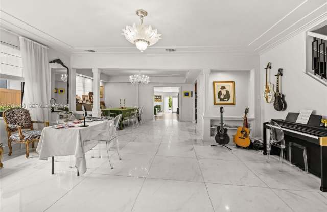 3420 Sheridan Ave photos photos