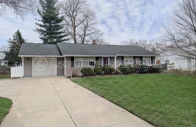 Avon Lake Ranch with Fresh Updates, Vaulted Ceilings, and More! photos photos Avon Lake Ranch with Fresh Updates, Vaulted Ceilings, and More! photos photos