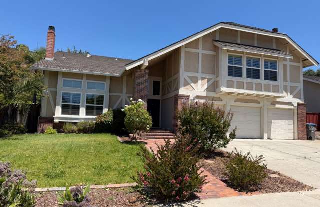 ALMADEN VALLEY - Sharp home with 4 large bedrooms (plus bonus room) and 3 full bathrooms, pool. photos photos