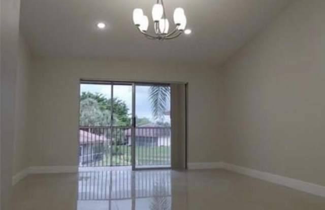 9903 Three Lakes Circle Gallery 4