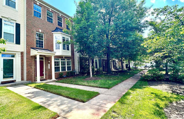 44256 HURON TERRACE Gallery 3