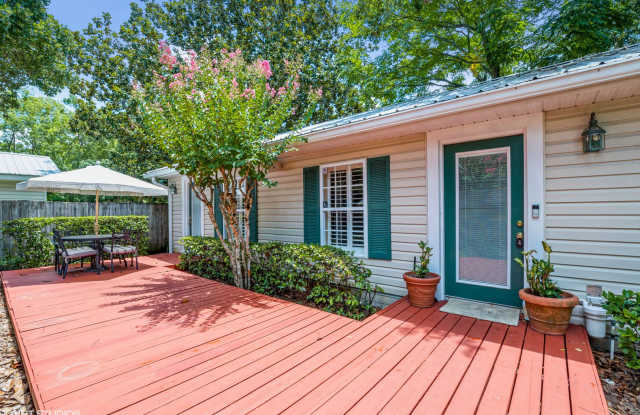 Spacious Cottage in College Park photos photos