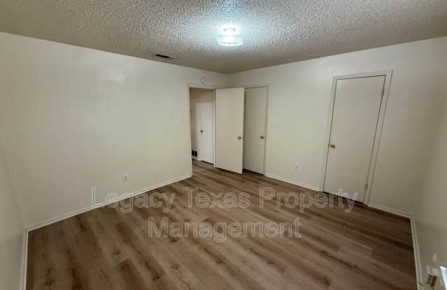 1700 Short ST - 1700 Short ST Unit B photos photos