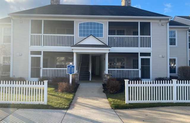 2822 S Knightsbridge Circle photos photos