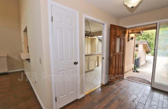 8944 Cliffside Lane Gallery 4