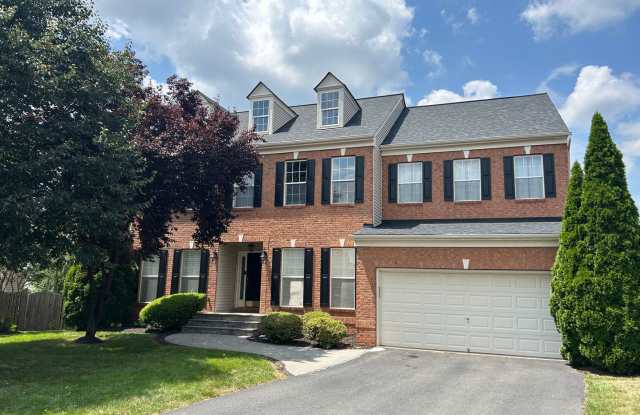 Beautiful Single Family Home in Evergreen Meadows! photos photos