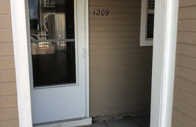 Lovely 2 Bedroom, 1 Bathroom Condo in Castle Rock! photos photos