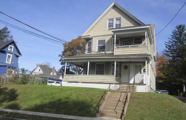 190 Olive Street Gallery 1
