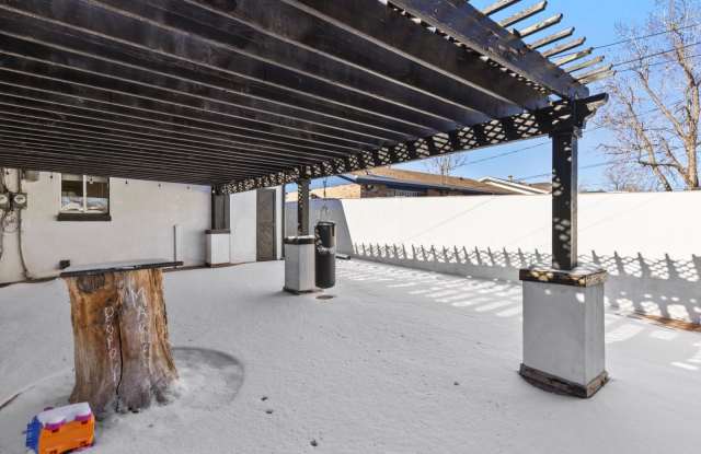242 South Canosa Court - B Gallery 4
