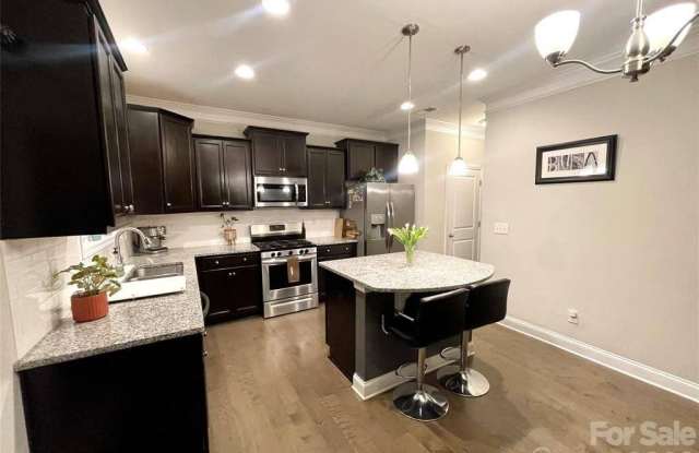 3943 Norman View Dr Gallery 2