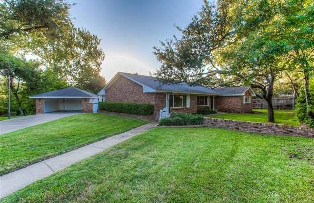 4055 Lashburn Court - 4055 Lashburn Court, Fort Worth, TX 76109