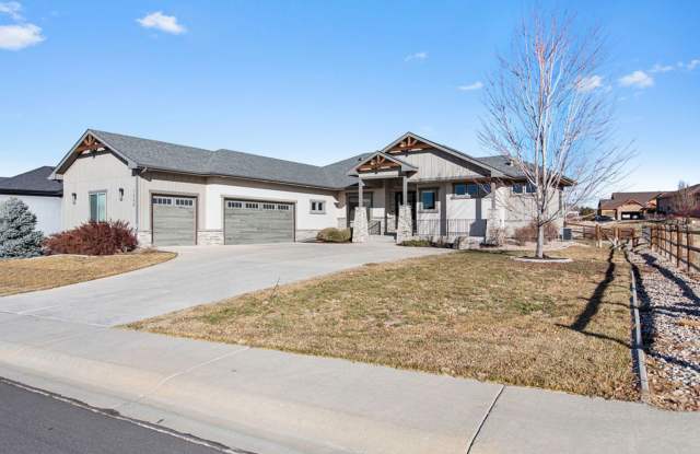 Stunning 6-Bedroom Ranch Home with Finished Basement and Exceptional Features photos photos