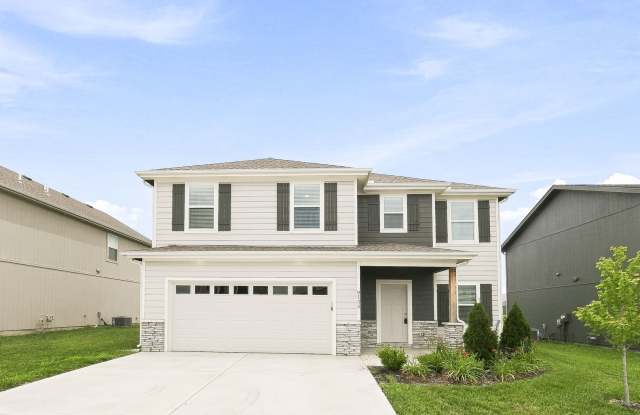 4 Bedroom in Blue Springs, MO! Gallery 1