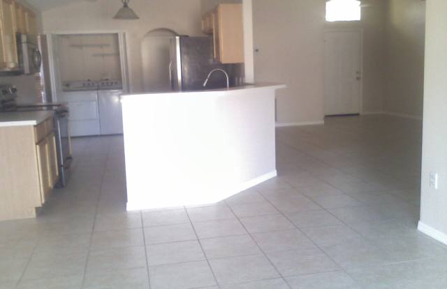 567 Birch Ct Gallery 3