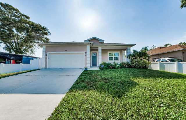 281 Diogenes St photos photos