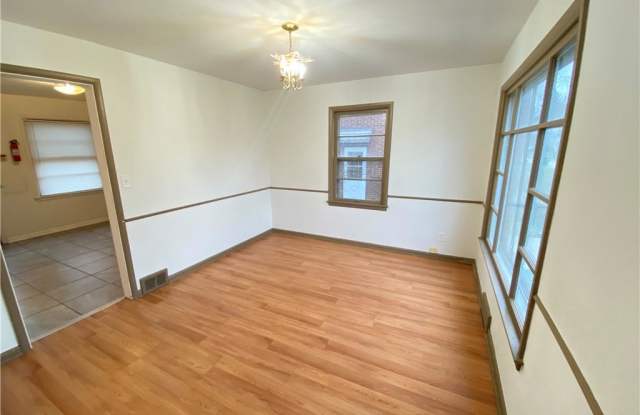 4015 Ellison Gallery 4