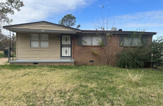 4121 Warbonnet St photos photos