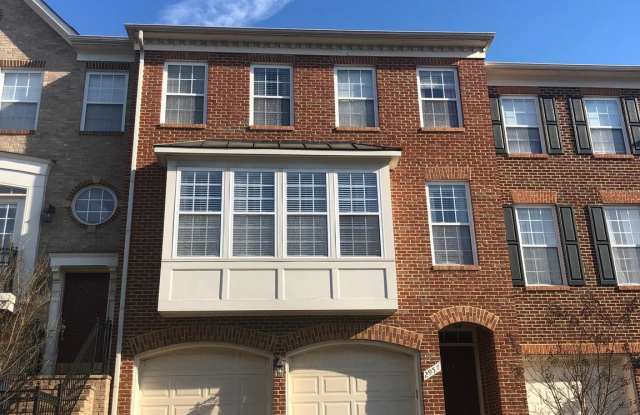 2957 THOMPSON PARK LANE - 2957 Thompson Park Lane, Merrifield, VA 22031