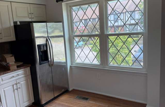 55 MILLARD Court Gallery 4