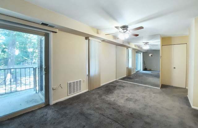 Spacious 3BR/1BA Condo in Lochearn photos photos