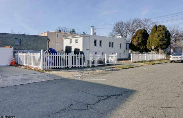 882 Amboy Ave - 882 Amboy Avenue, Perth Amboy, NJ 08861