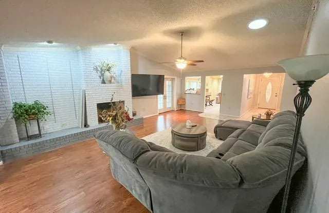 3998 Cypress Landing E Gallery 3