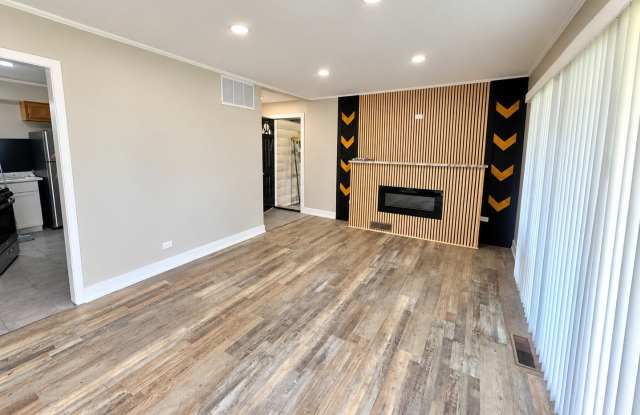 204 Shabbona Drive Gallery 3