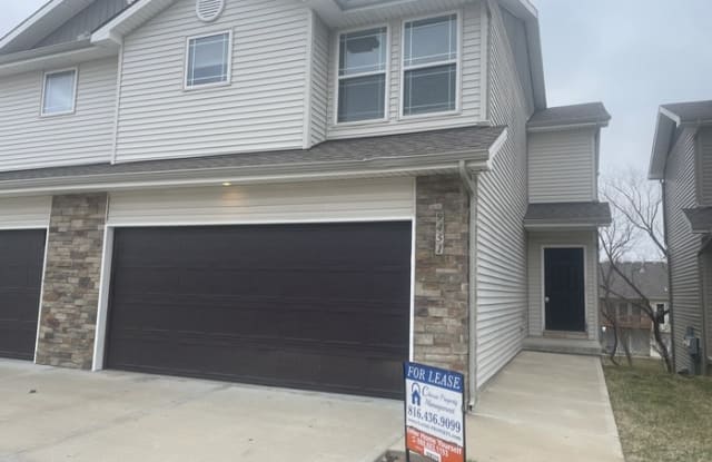 9451 North Baltimore Avenue - 9451 North Baltimore Avenue, Kansas City, MO 64155