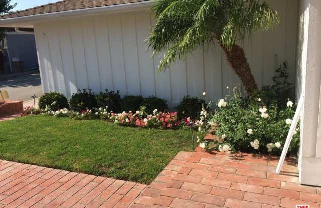 2108 STRADELLA Road Gallery 4