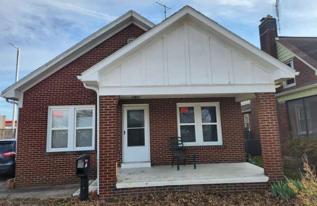 1123 East Blackford Avenue photos photos