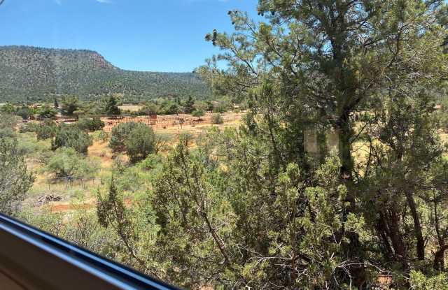 80 Bobcat Trail Gallery 4