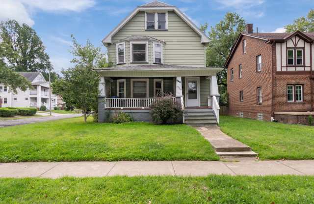 10720 Edgepark Drive Gallery 1