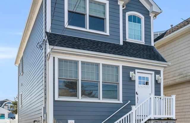 74 2nd Avenue - 74 2nd Avenue, Manasquan, NJ 08736 74 2nd Avenue - 74 2nd Avenue, Manasquan, NJ 08736