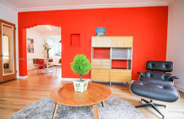 400 Blk Meridian photos photos