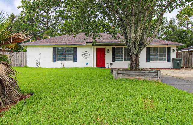 1235 Pineridge Way Gallery 2