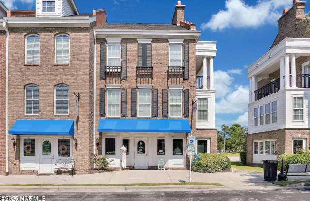 1790 Queen Anne Street unit: 1 photos photos